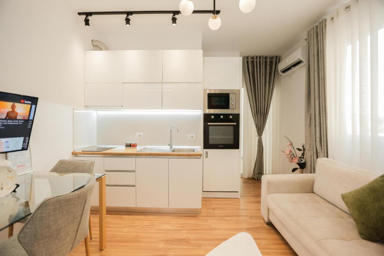 Miku Apartment-stunning At Taiwan * Tiranë